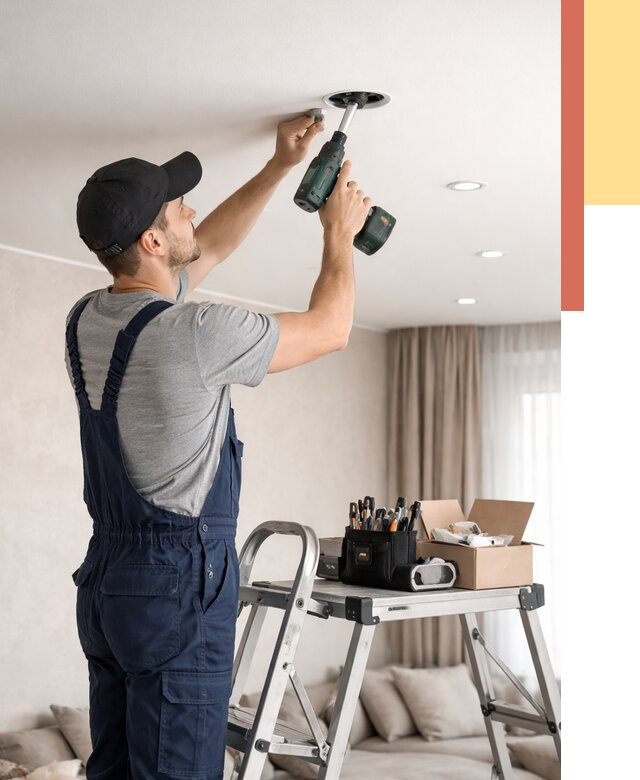 Установка и монтаж точечных светильников в натяжной потолок в Тихорецке от 1855 руб. | ОТДЕЛОЧНИК-Тхр